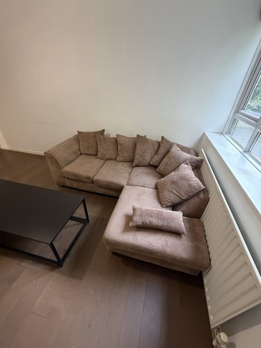 Nice comfortable sofa - comfortable,
